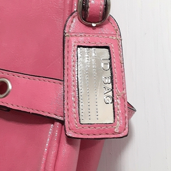 Hey, BARBIE!  Here's your BAG! - Picture 2 of 12